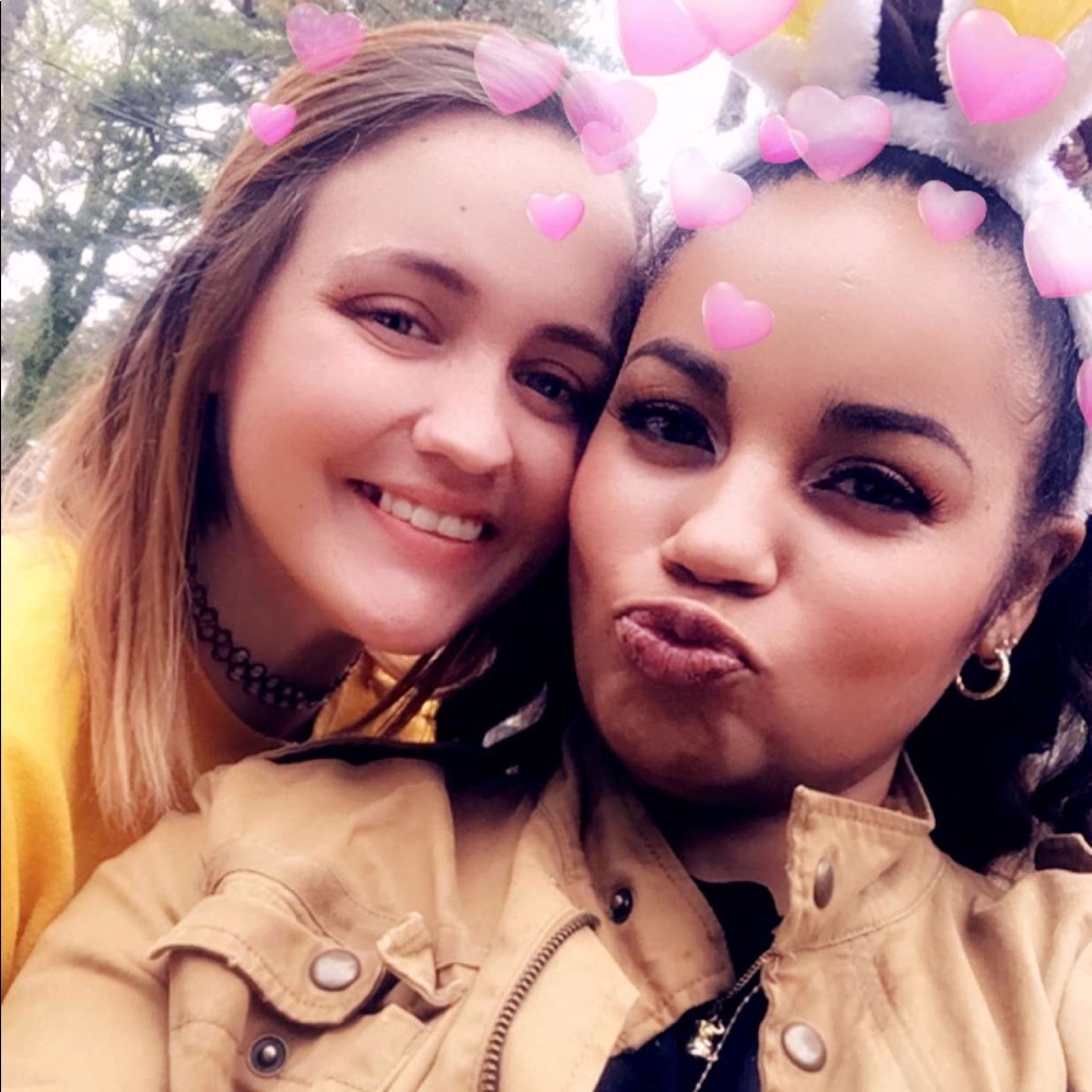 Meet your Posher, Gina